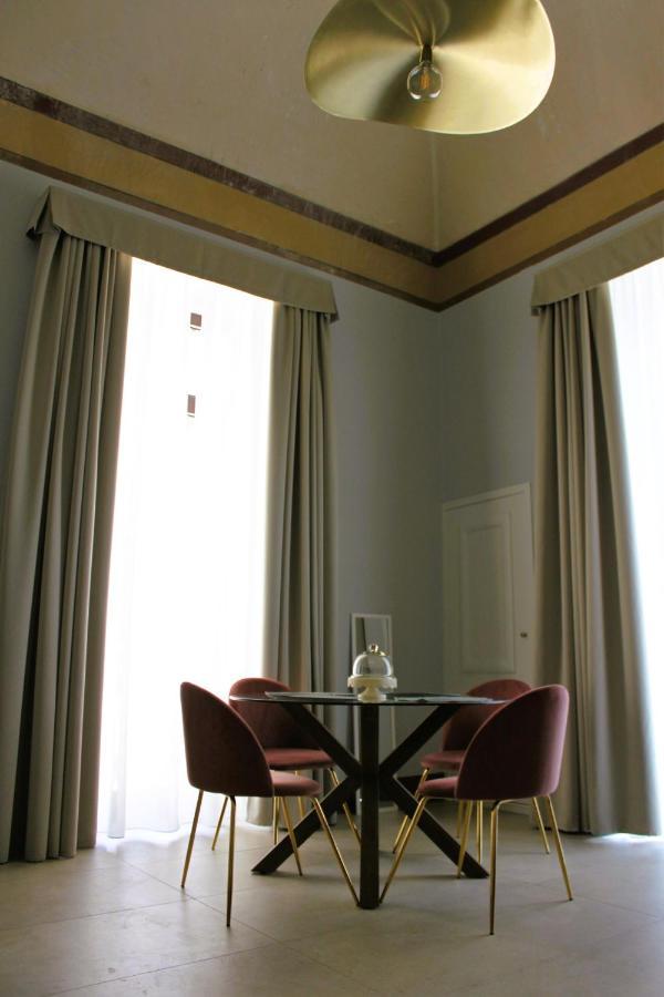 Palazzo Sul Corso-Charming Appartaments Μπρίντιζι Εξωτερικό φωτογραφία